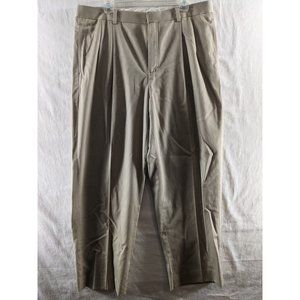 LL Bean Double L Classic Fit Men's 36x30 Chino Pants Khaki Beige Flat Front